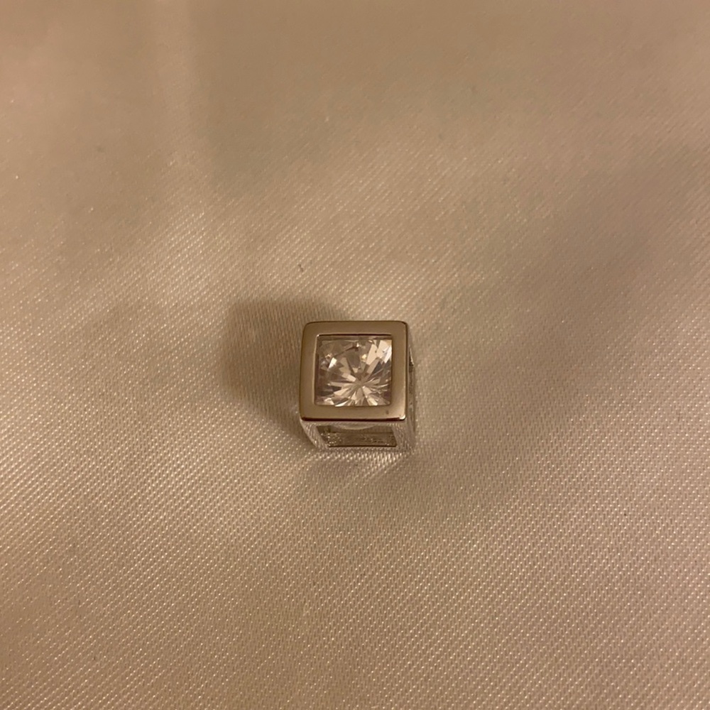 NWOT Cubic Zirconia Pendant Charm
